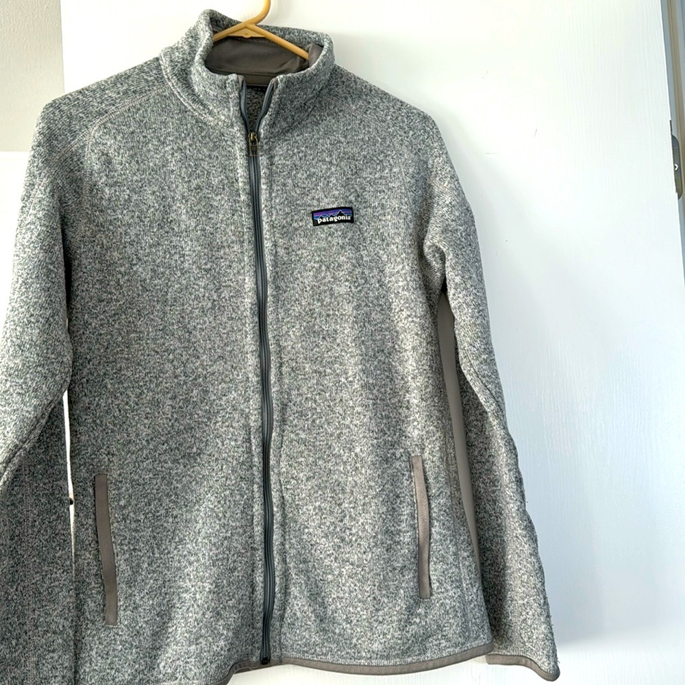 PATAGONIA 🏔️ BETTER SWEATER. Women’s size medium.
